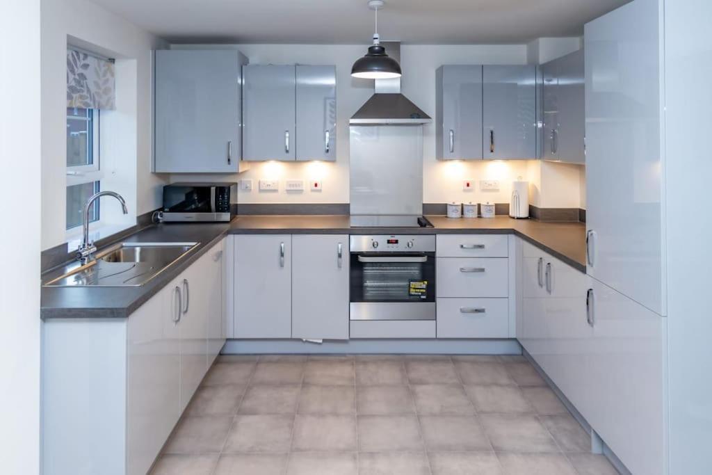 Cozy 3 Bed Sasha House In Beeston Nottingham Villa Luaran gambar